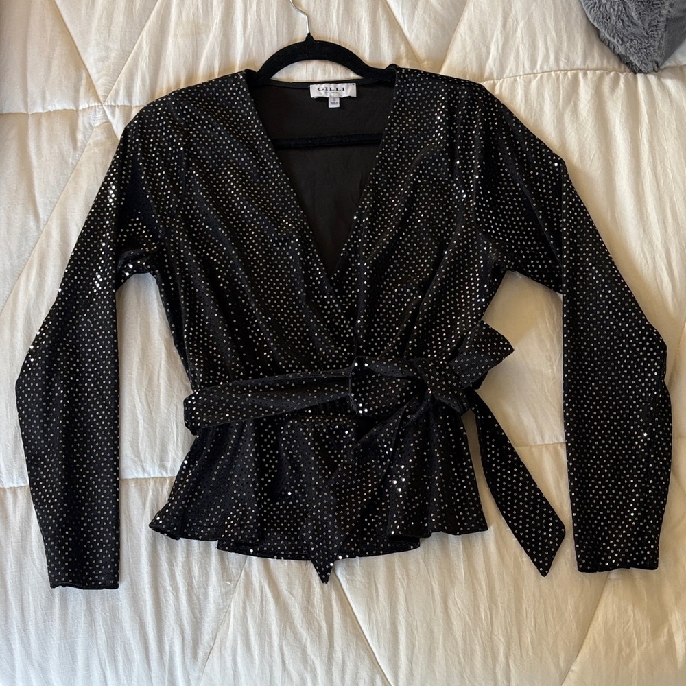 GILLI Black Wrap Top with Silver Dot Accents and Self-Tie Belt
